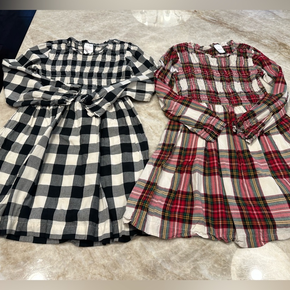 2 Hanna Andersson Holiday Dresses, size 130 (8)